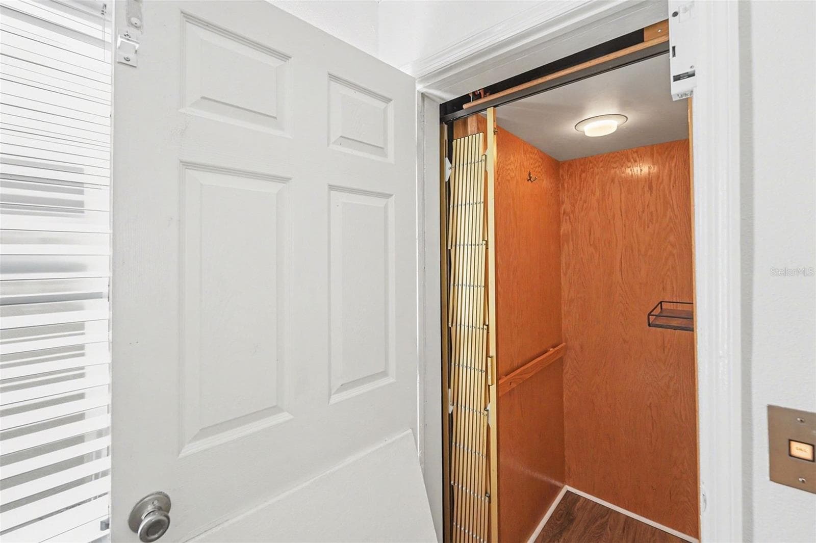 14215 N Bayshore Dr photo 5