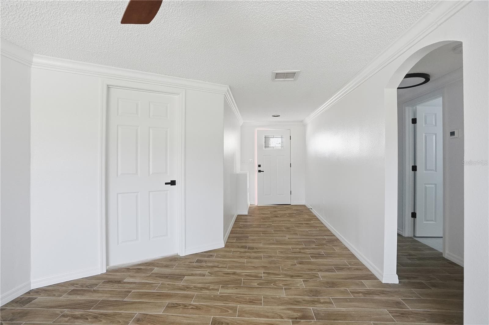 9837 Island Harbor Dr photo 3