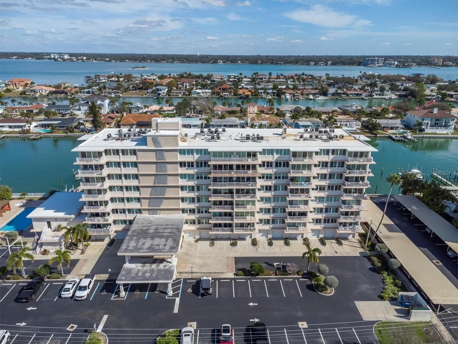 223 Island Way #4A