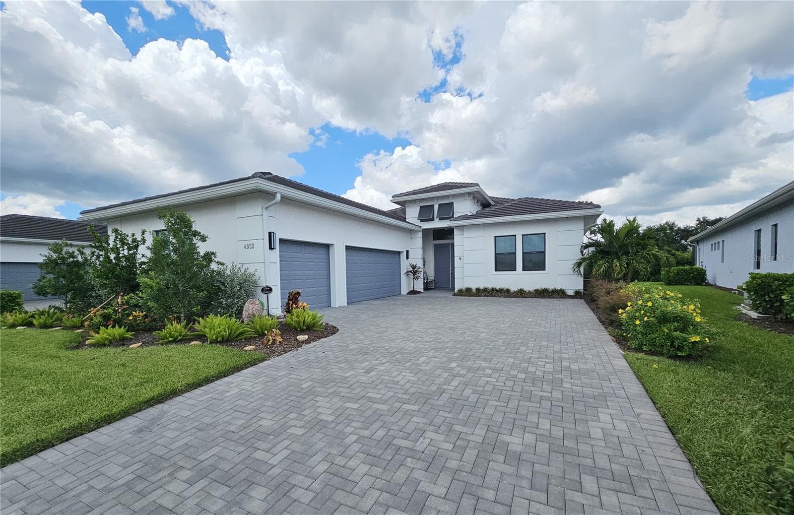 4952 Surfside Cir photo 4