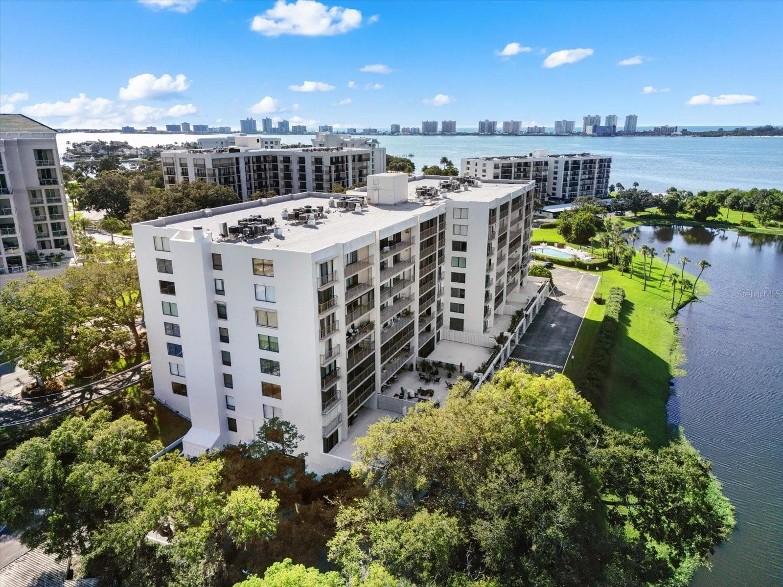 220 Belleview Blvd #702 photo 3