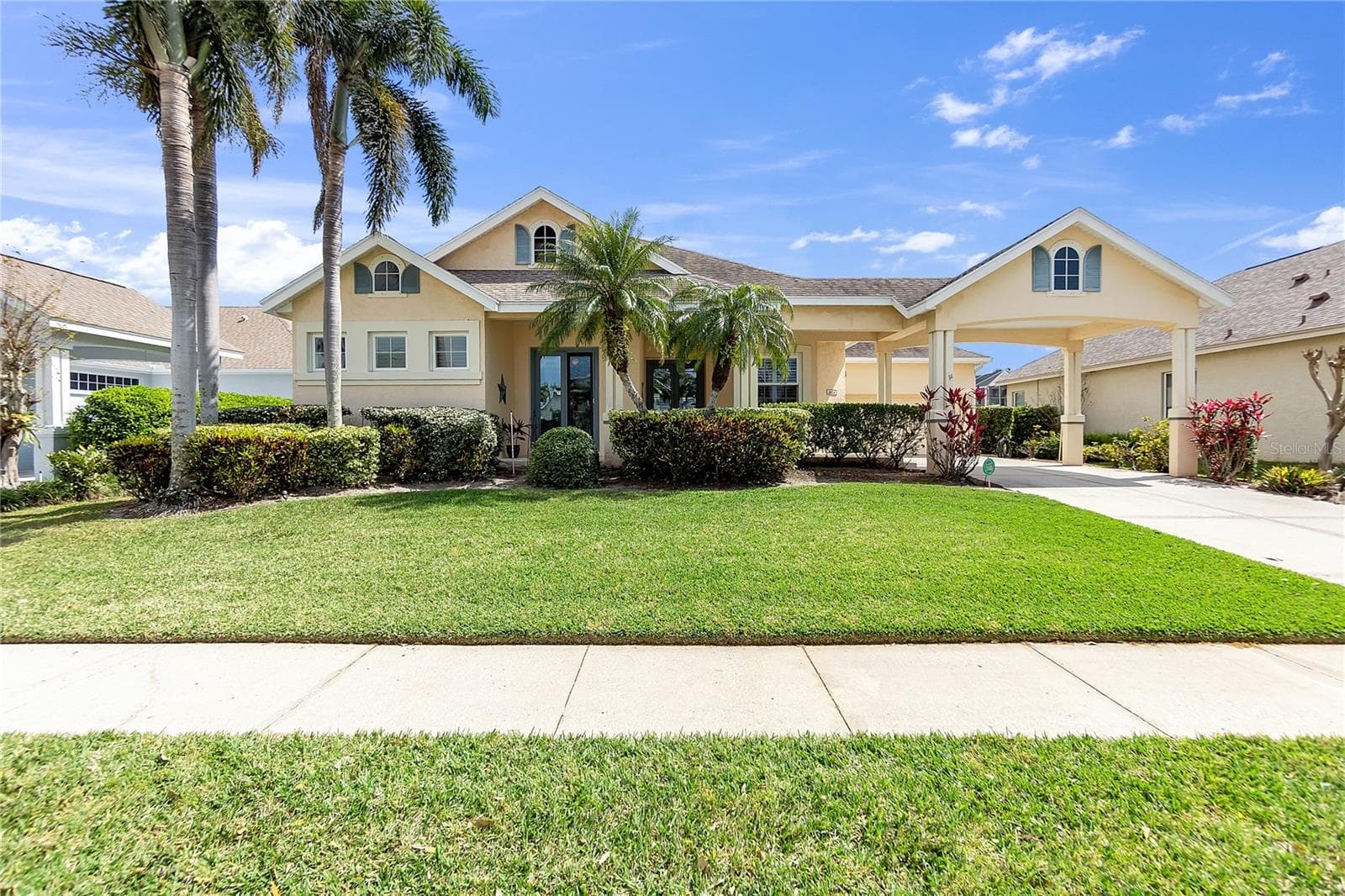 4616 Blue Marlin Dr
