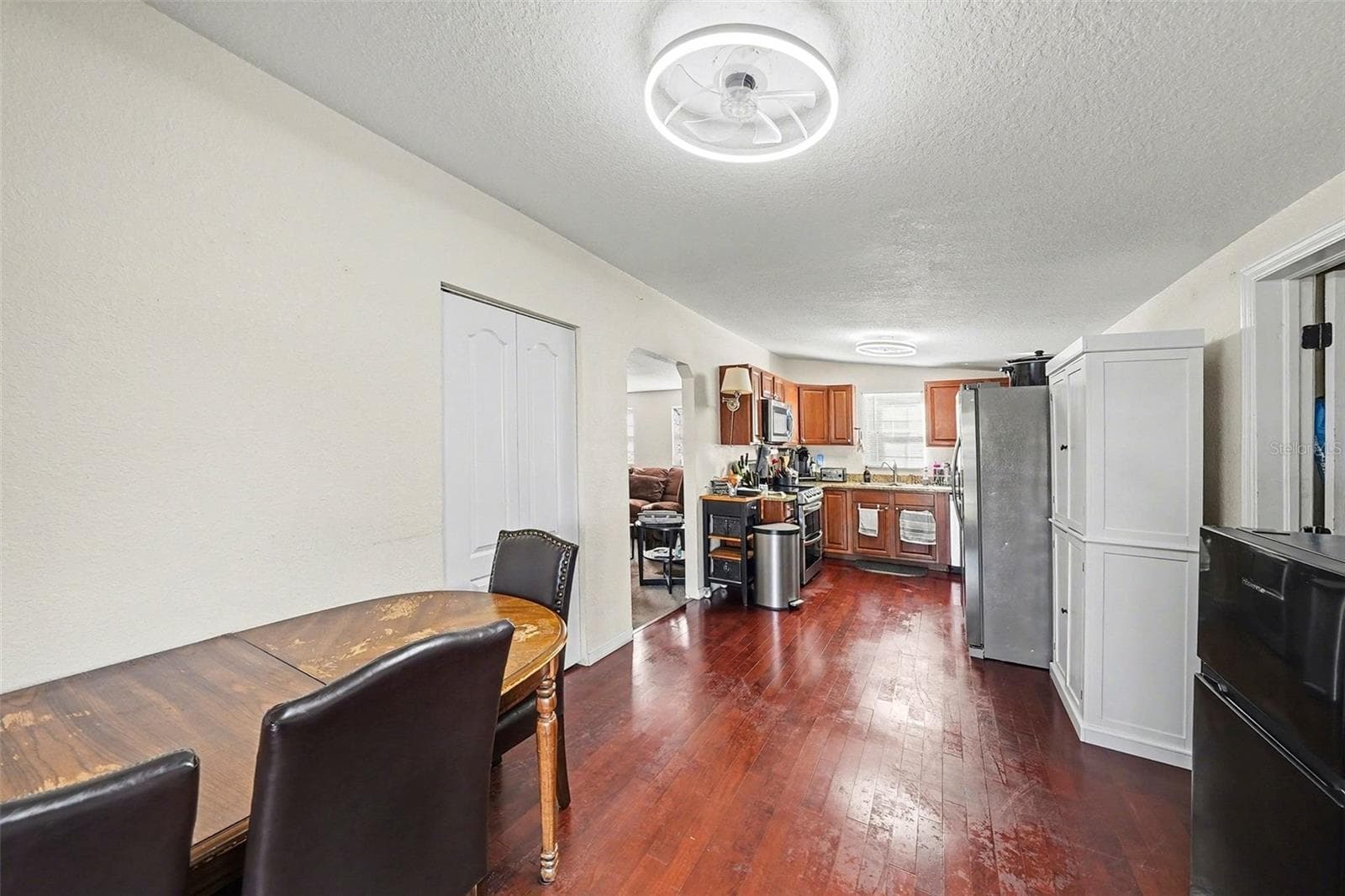 734 New Jersey St photo 5