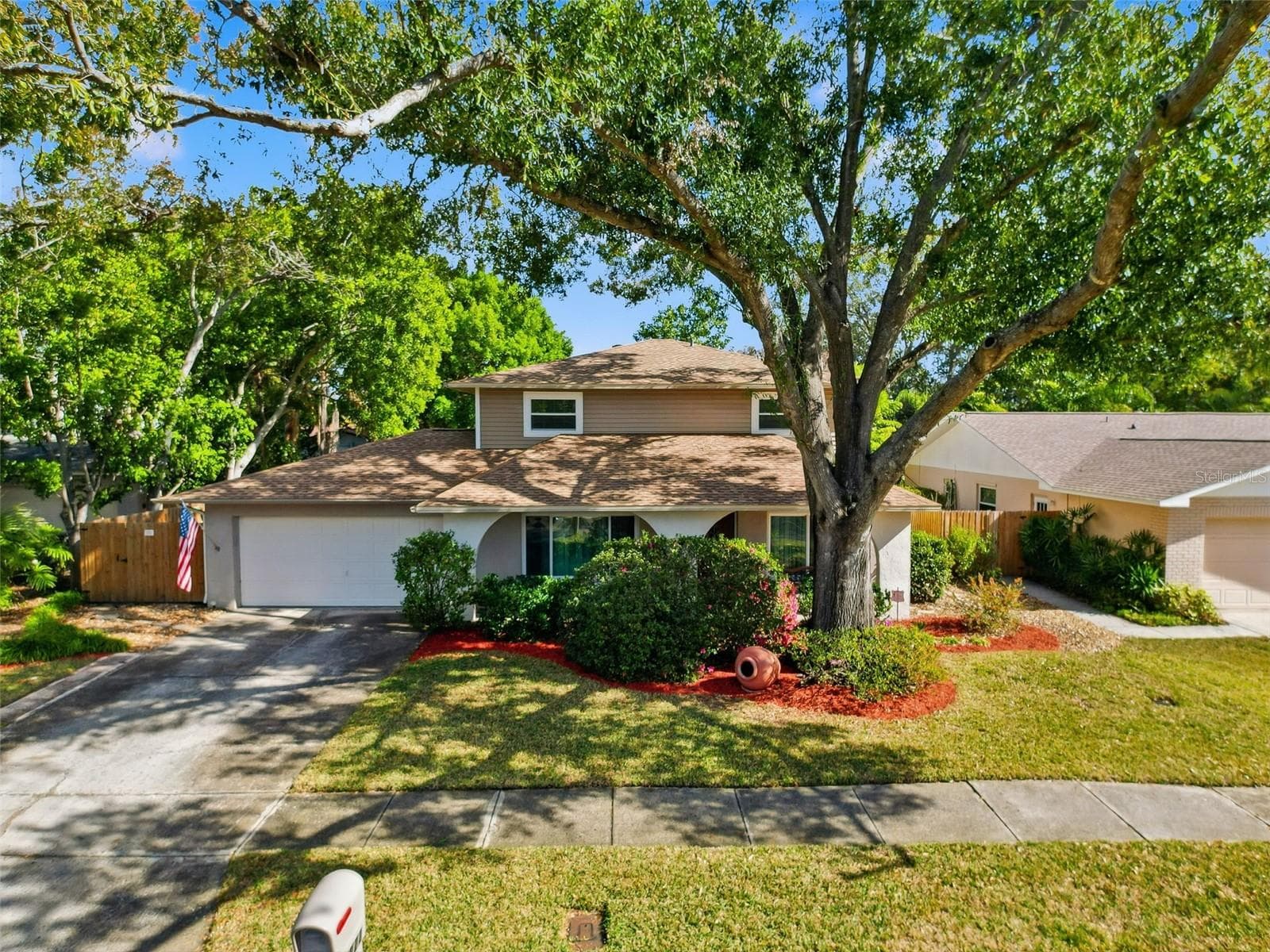 7923 Singing Court Pl photo 3