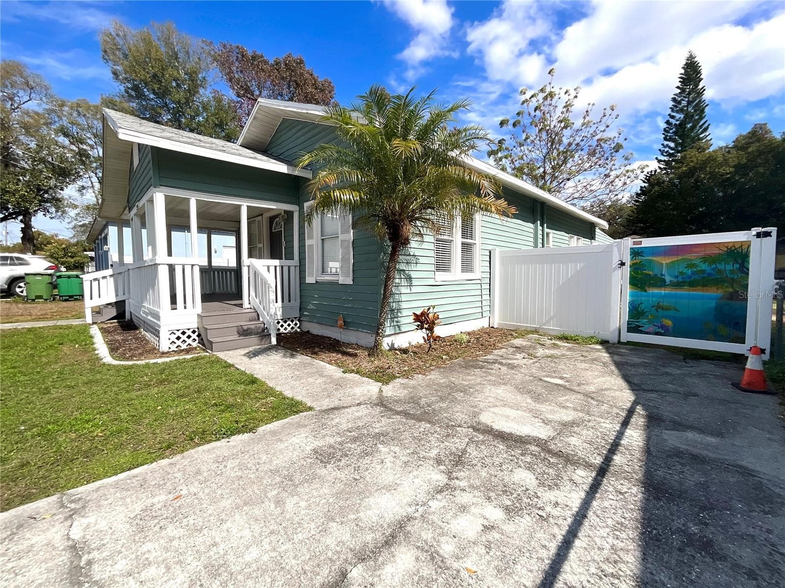 8507 N Edison photo 4