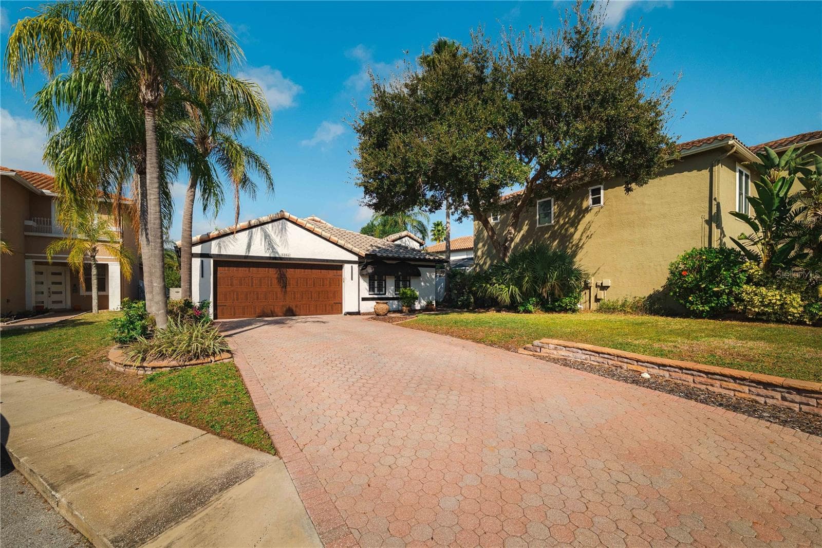 5806 Cay Cove CT photo 3