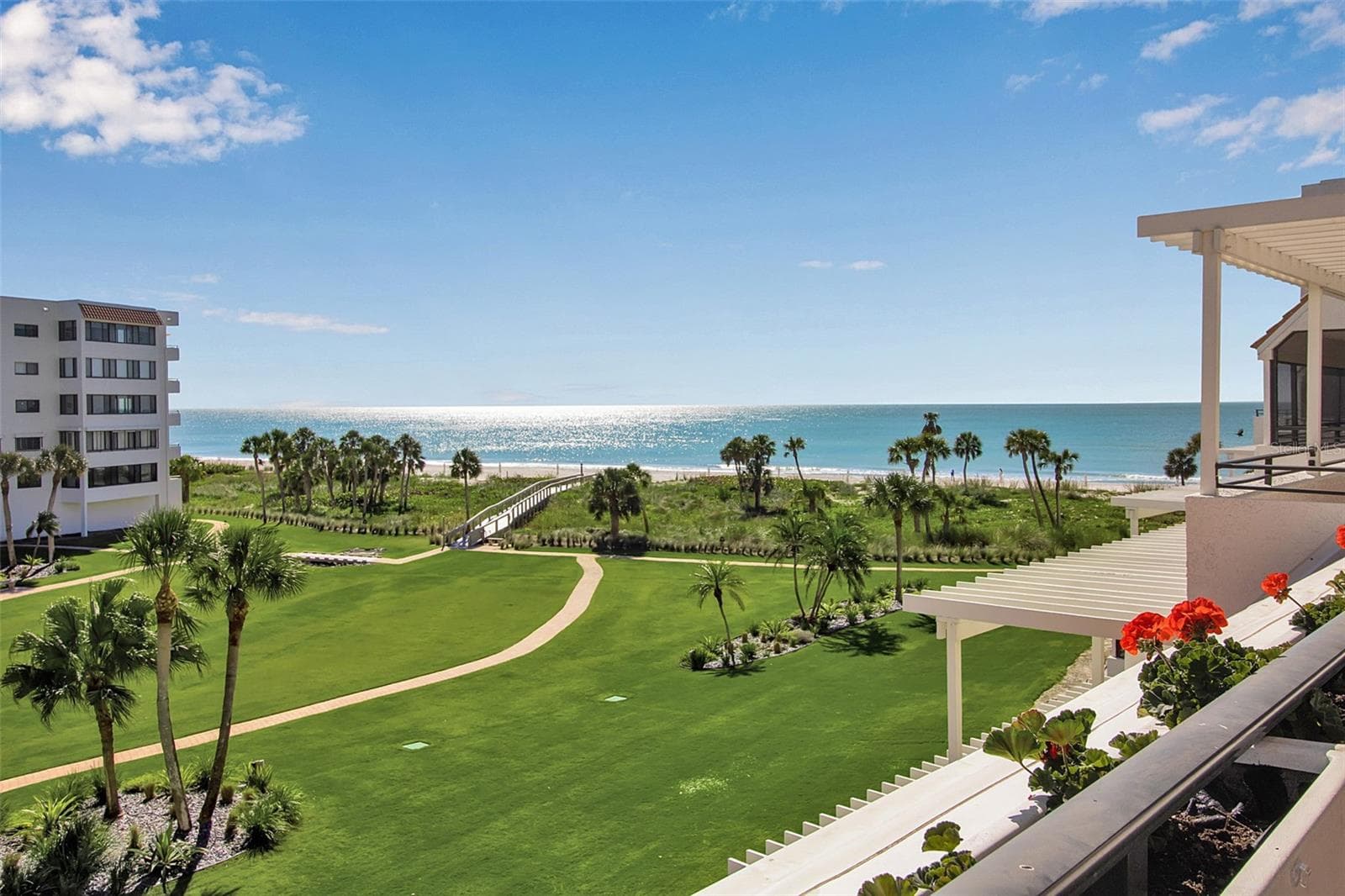 1485 Gulf Of Mexico Dr #303 photo 3