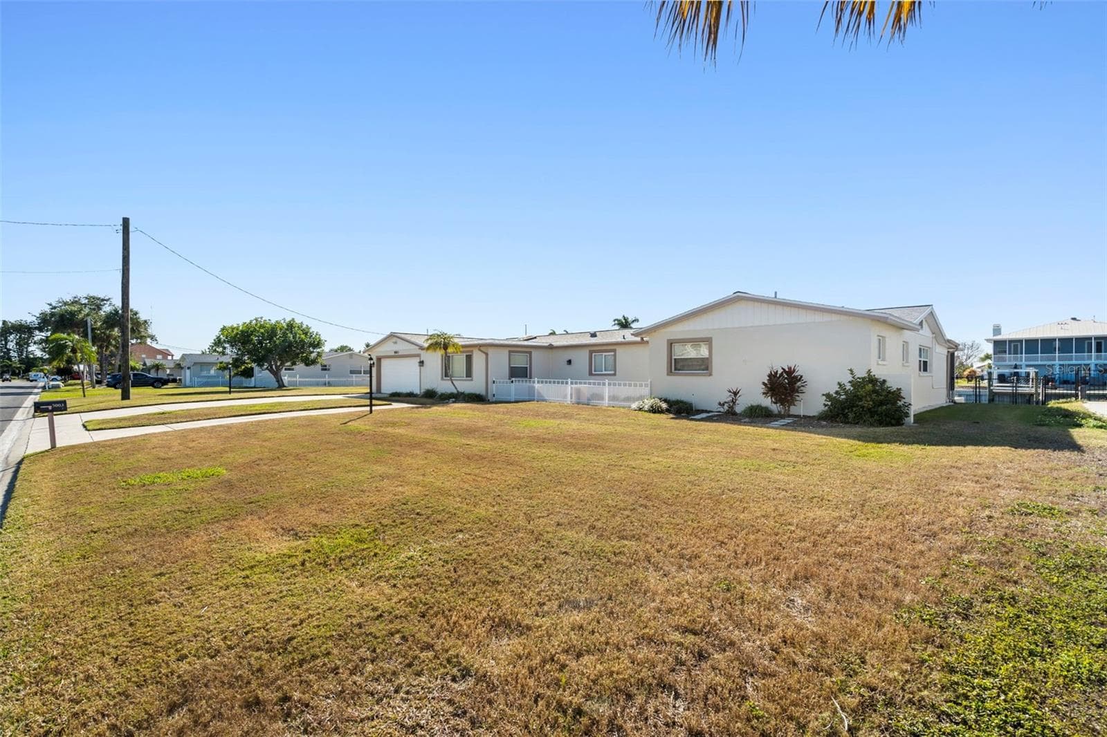5003 Commonwealth Rd photo 3