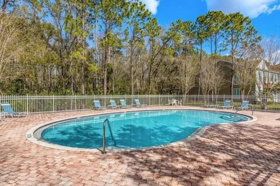 8674 Hunters Key Cir