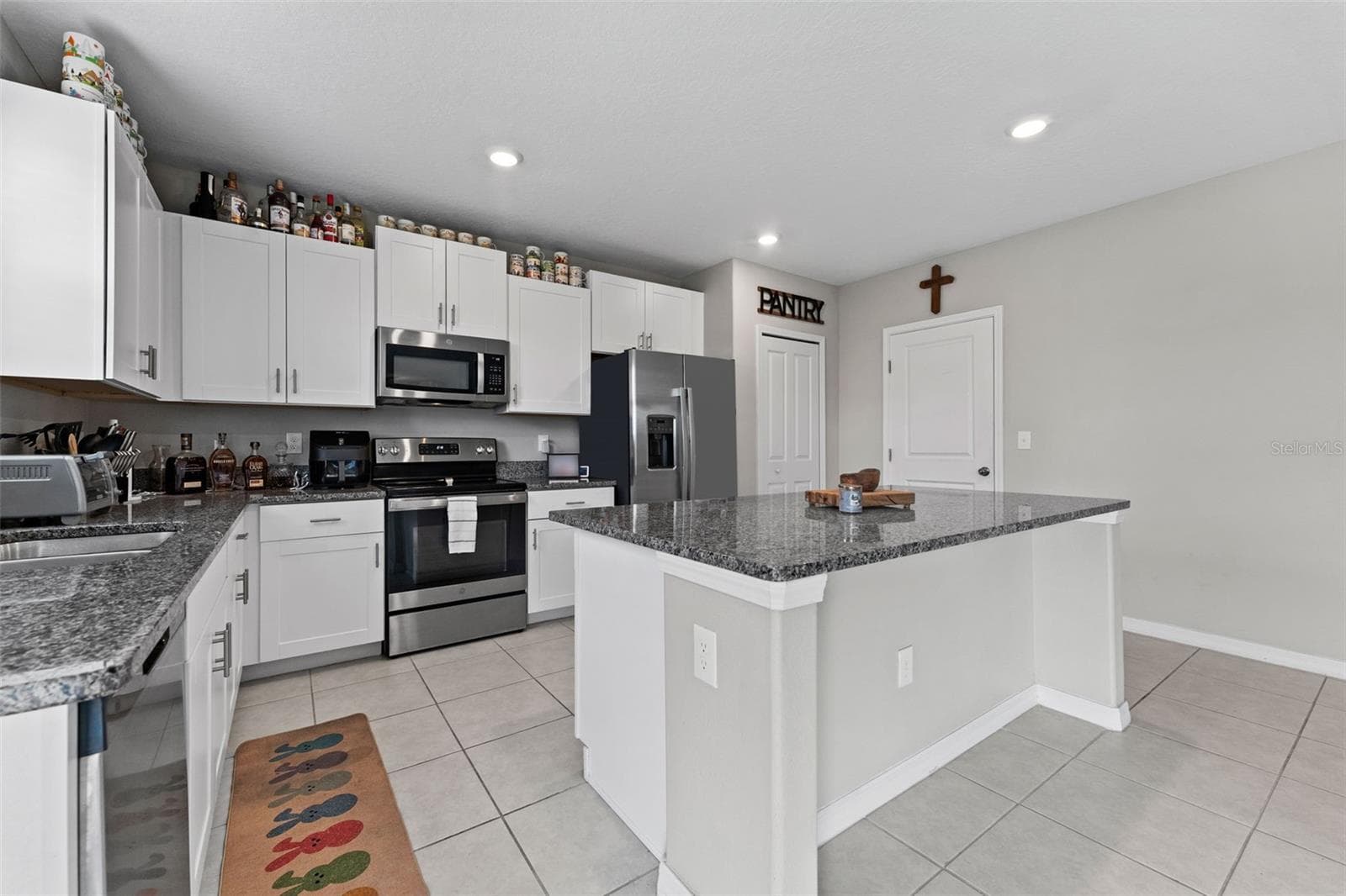1454 Tahitian Sunrise Dr photo 4