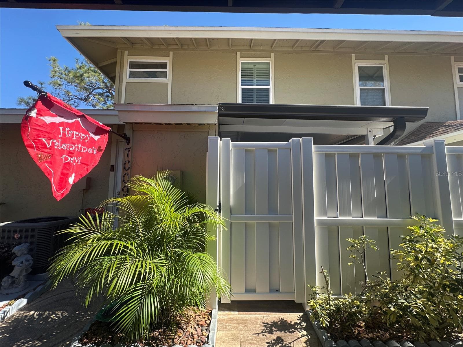 7009 Salinas CT