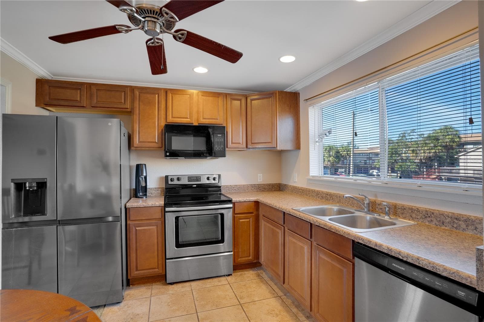 6315 Newtown Cir #15B3 photo 4