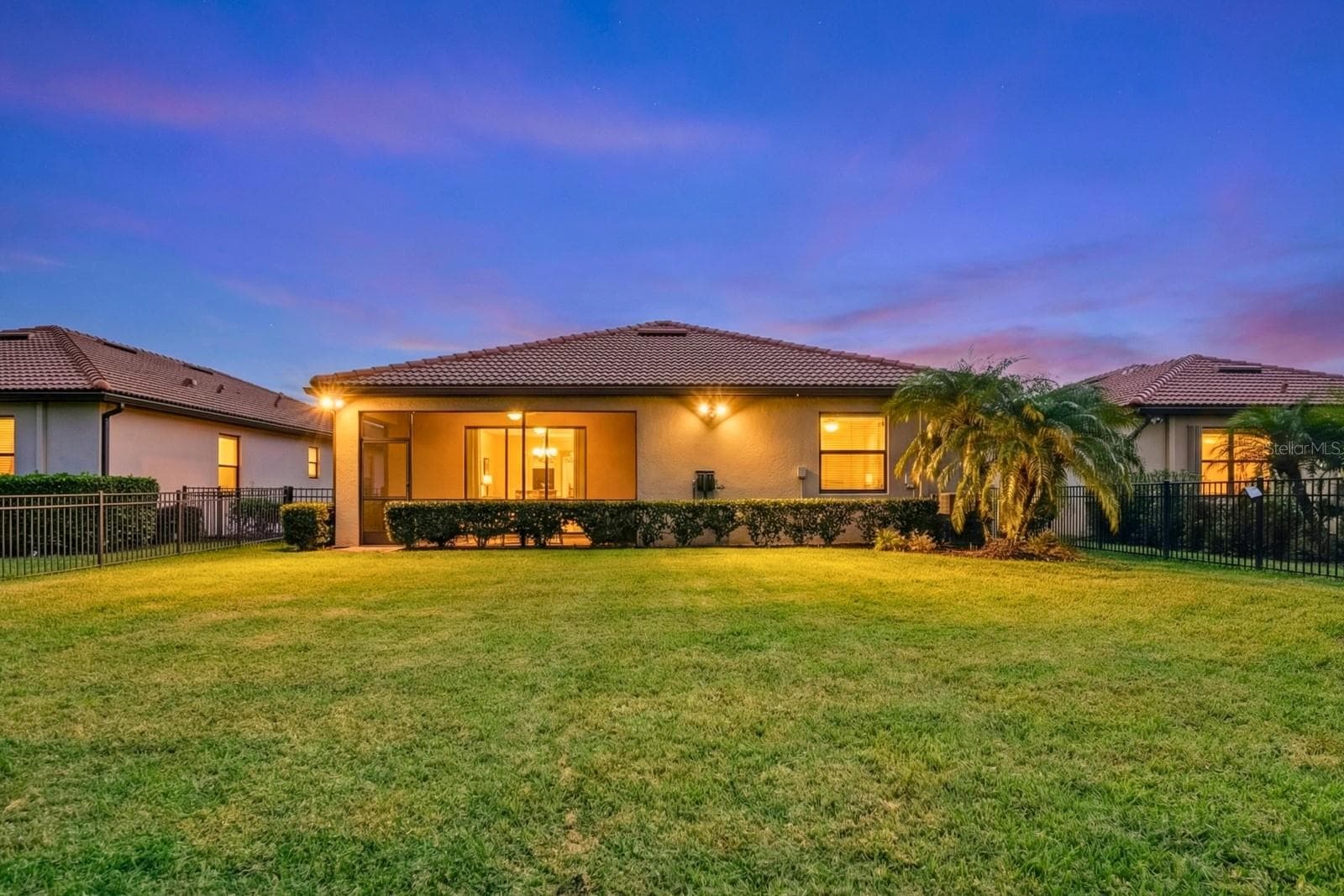 10015 Marbella Dr