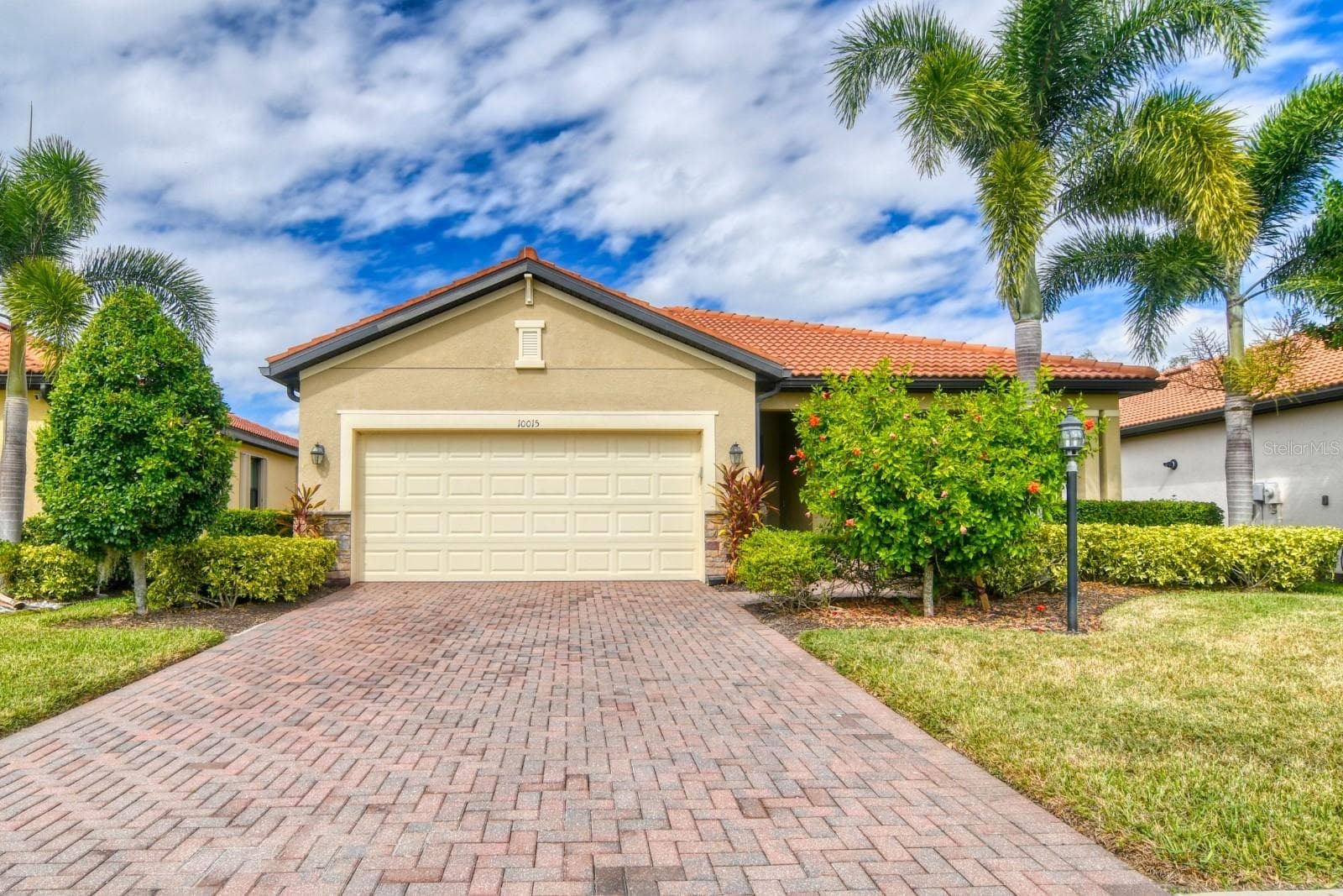 10015 Marbella Dr photo 4