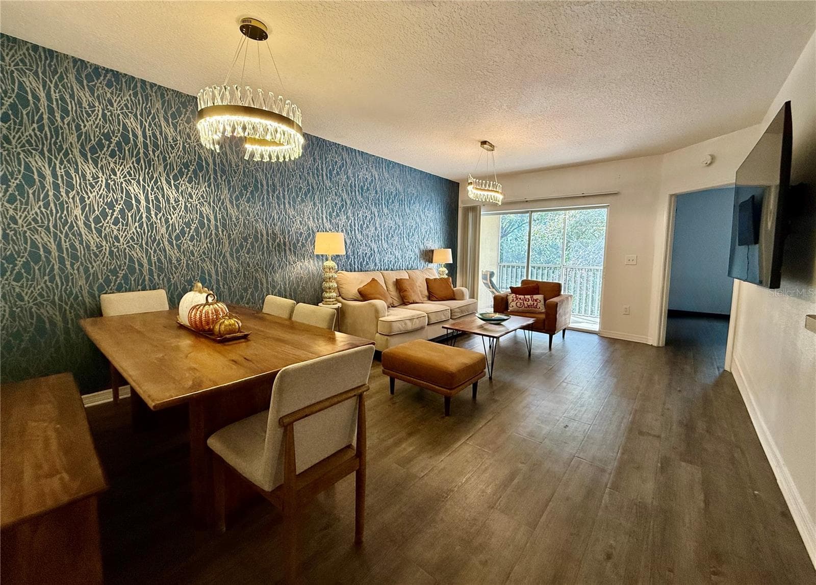 6447 Cypressdale Dr #201 photo 4