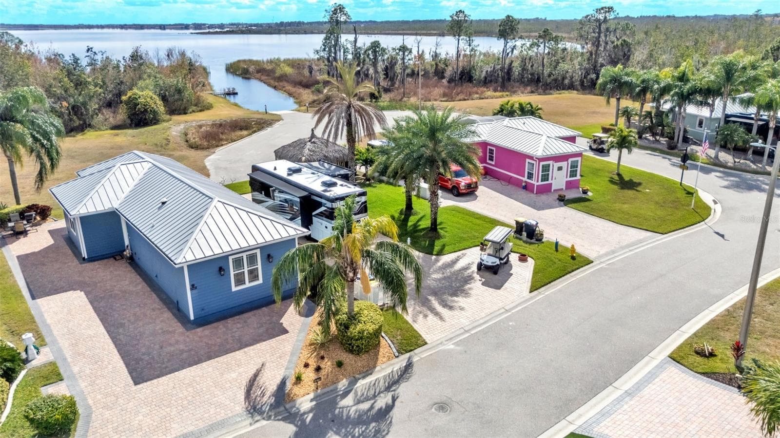 3272 Fish Hawk Dr