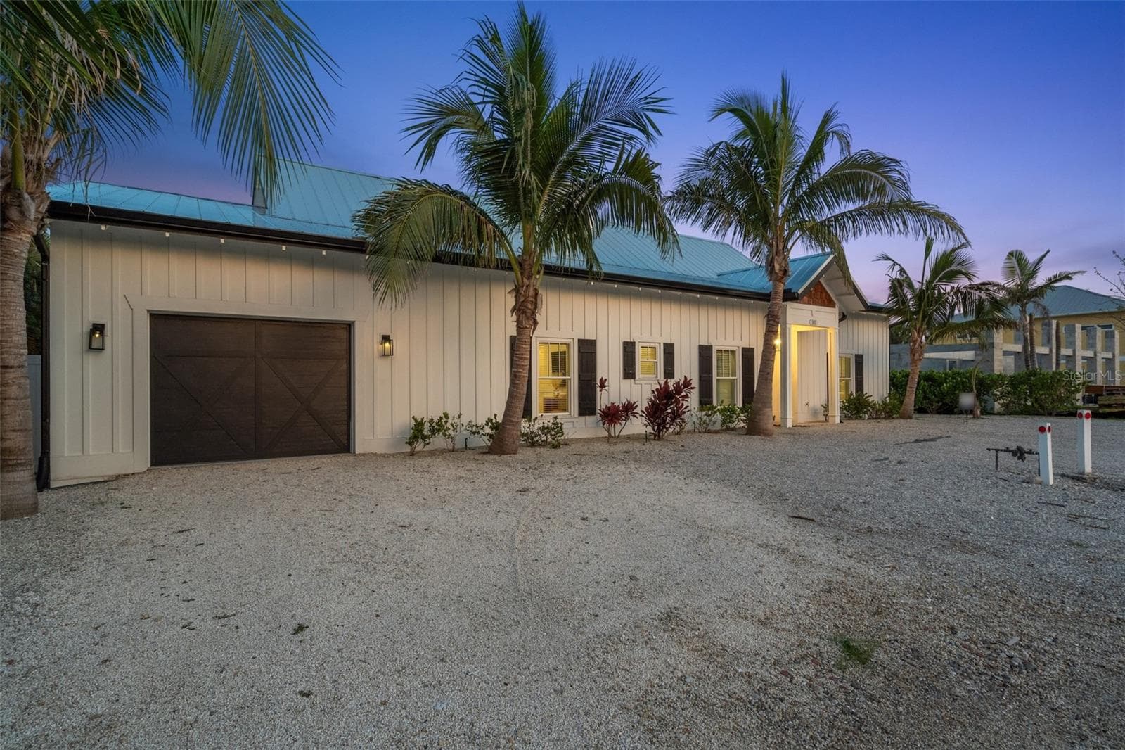 305 73rd St photo 4