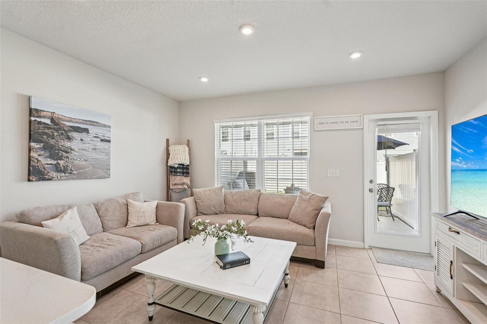 14229 Crimson Ave photo 3