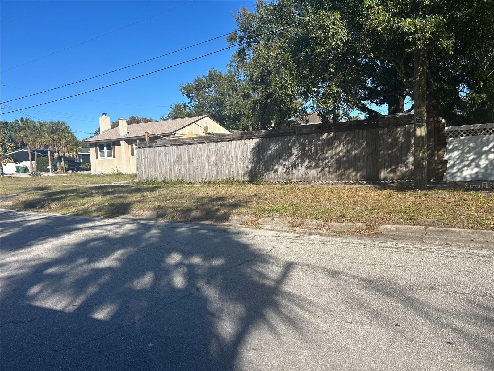 3324 W Marlin Ave photo 4