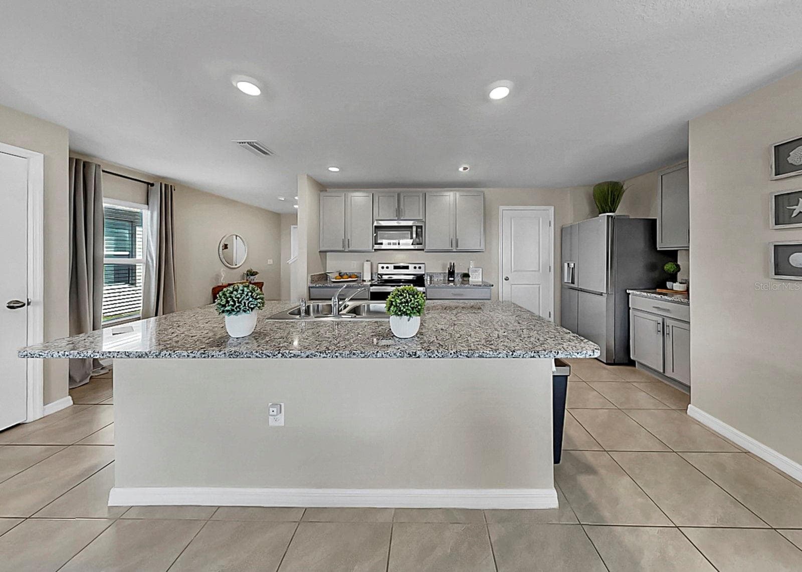 16619 Mosaic Oar Dr photo 3