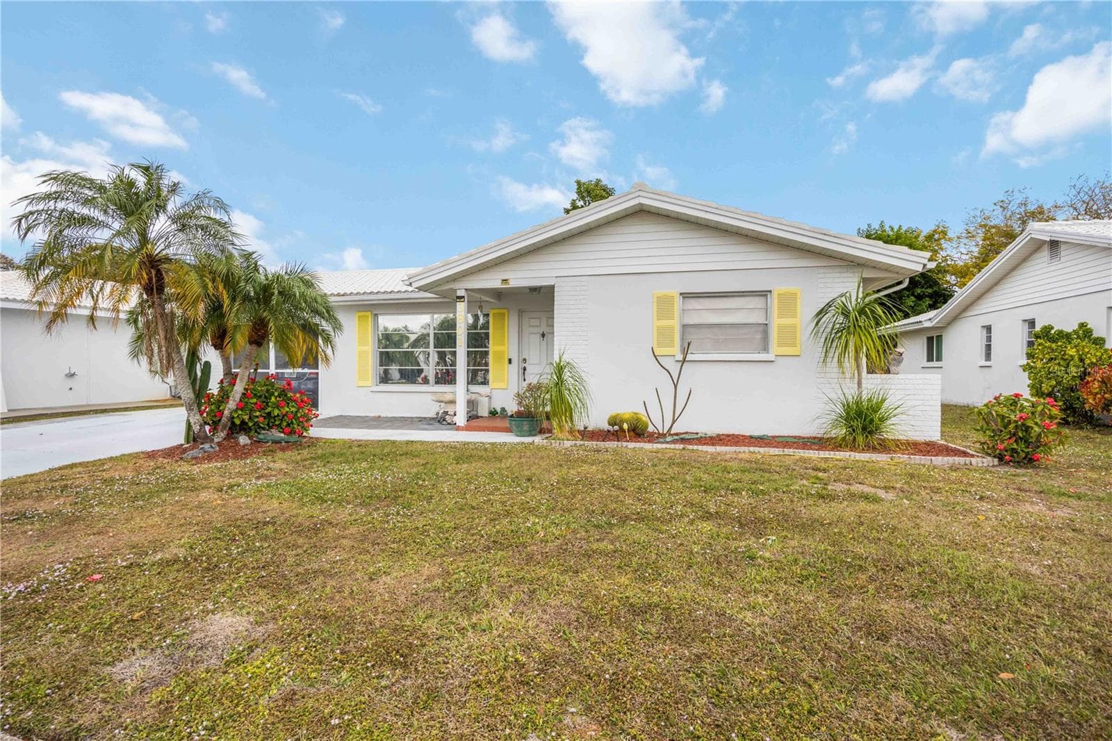 3801 Chinaberry photo 3