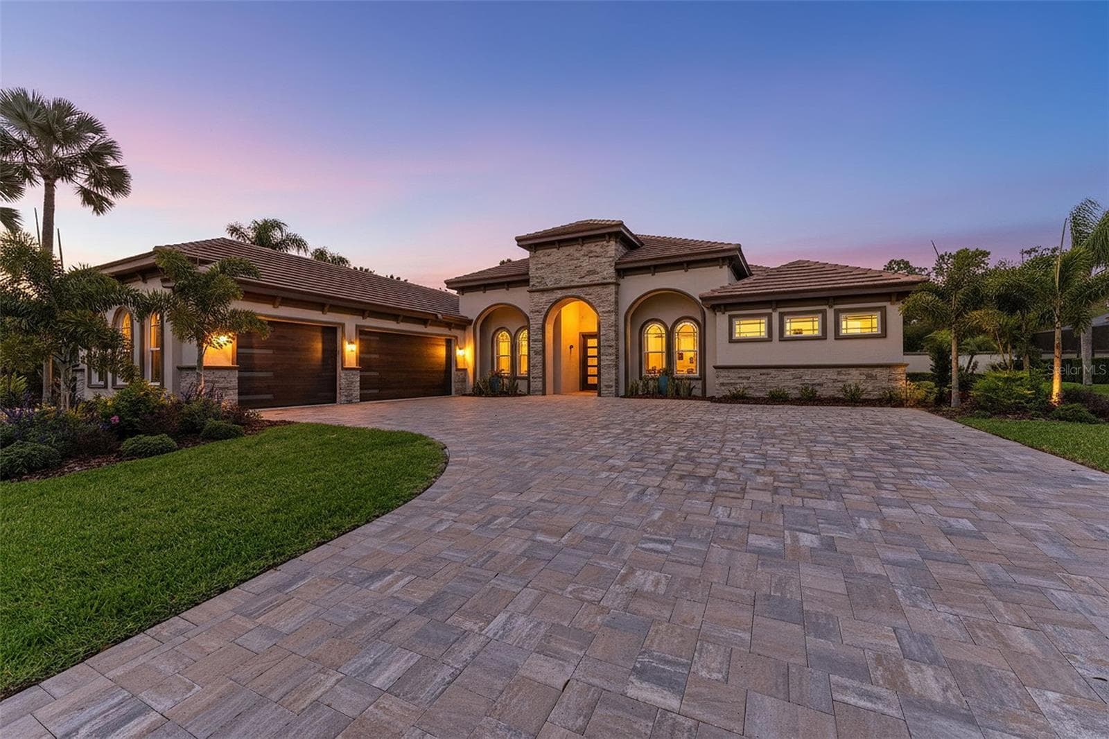 10700 Pontofino Cir photo 4
