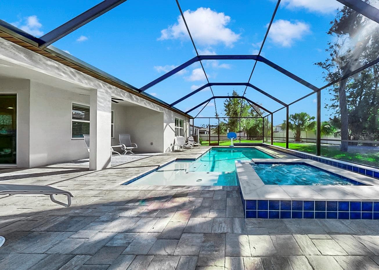 14115 Hammock Crest Way