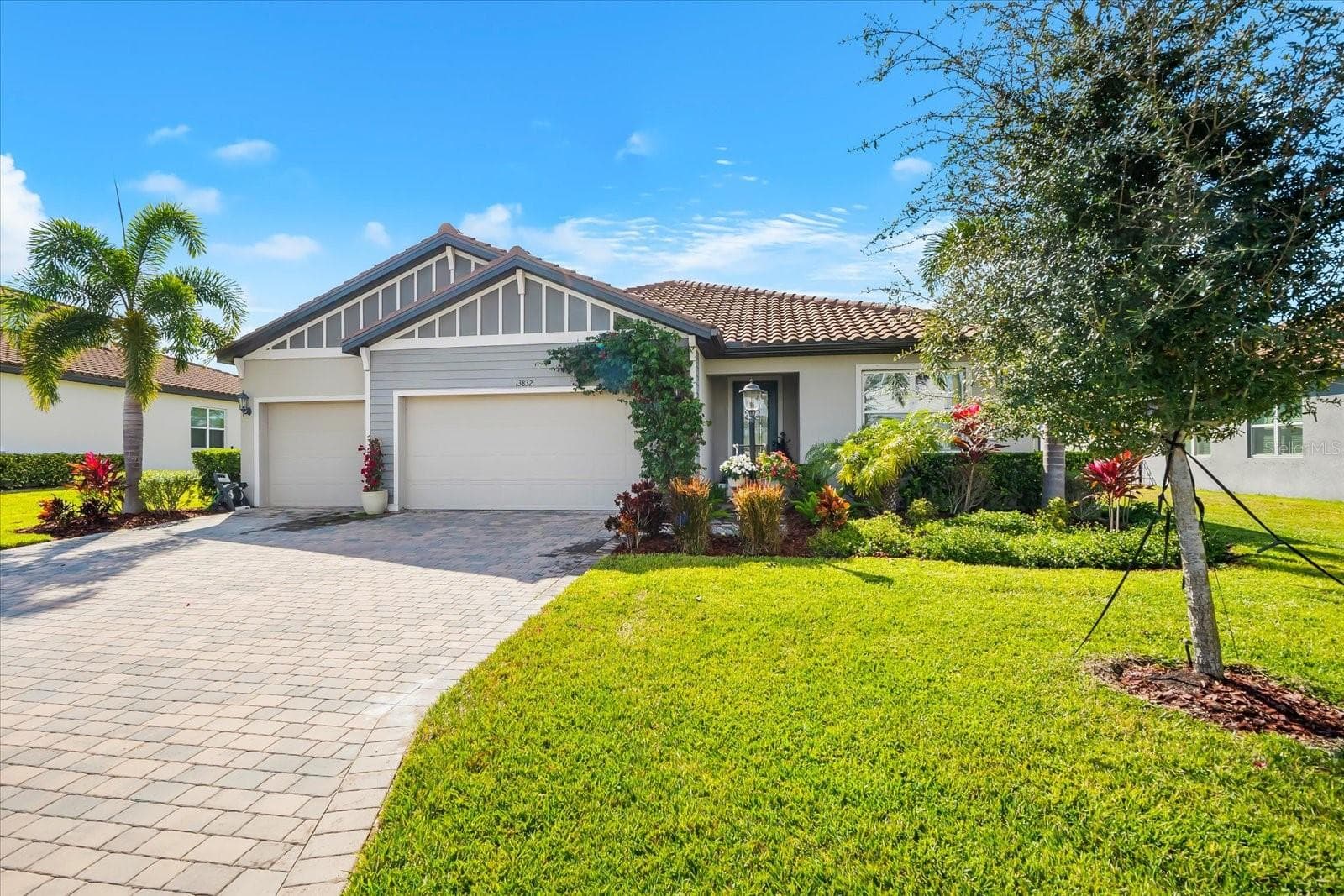 13832 Green Hammock Pl photo 3