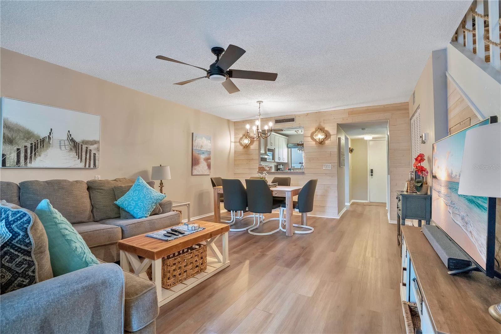 1646 Stickney Point Rd #1646-101 photo 4