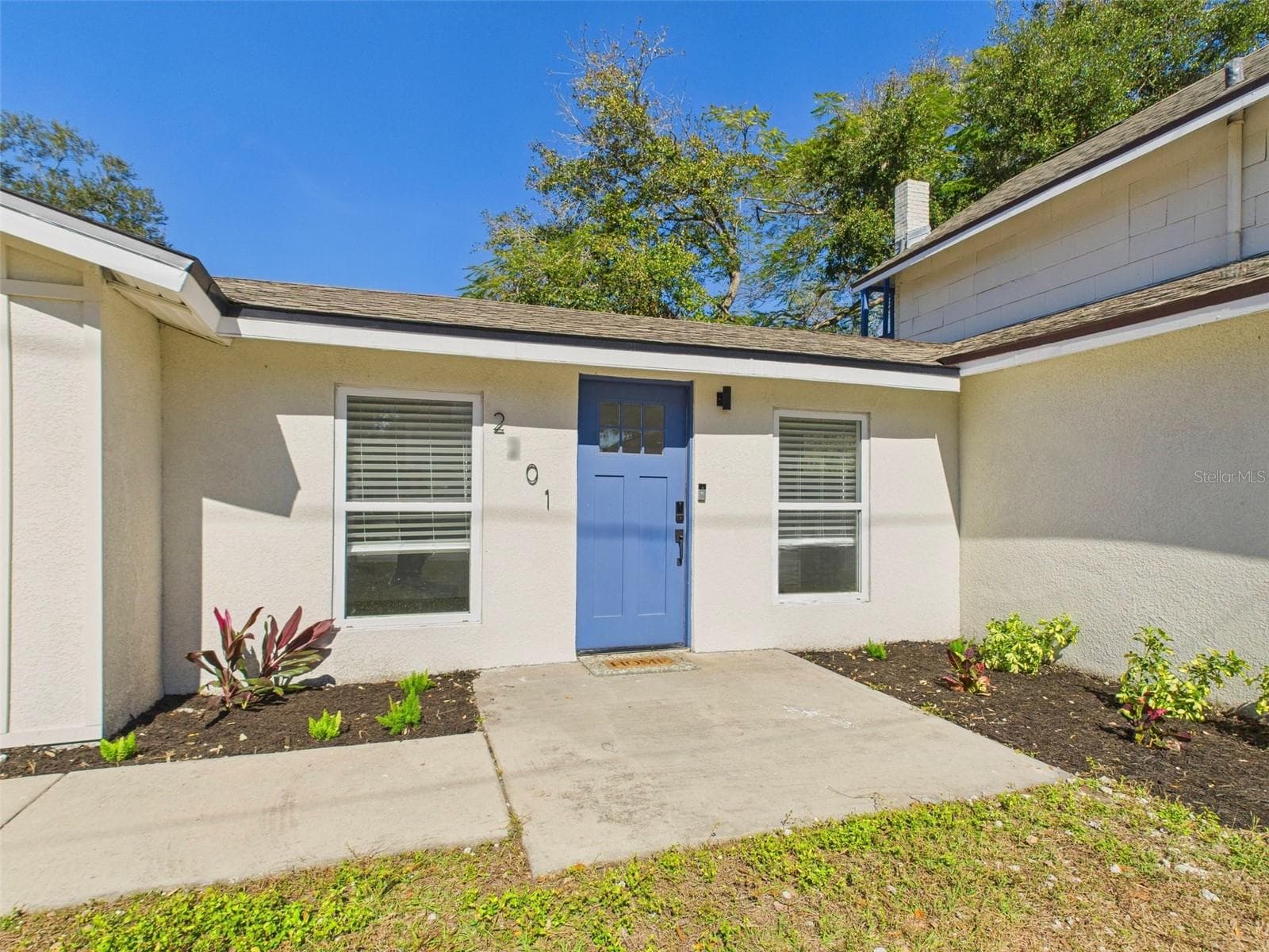 2201 50th Ave N