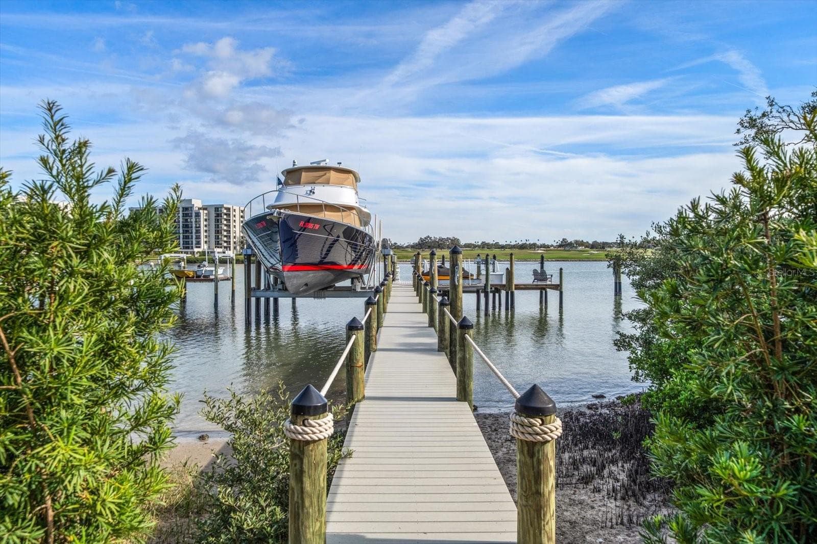430 St Andrews Dr photo 5