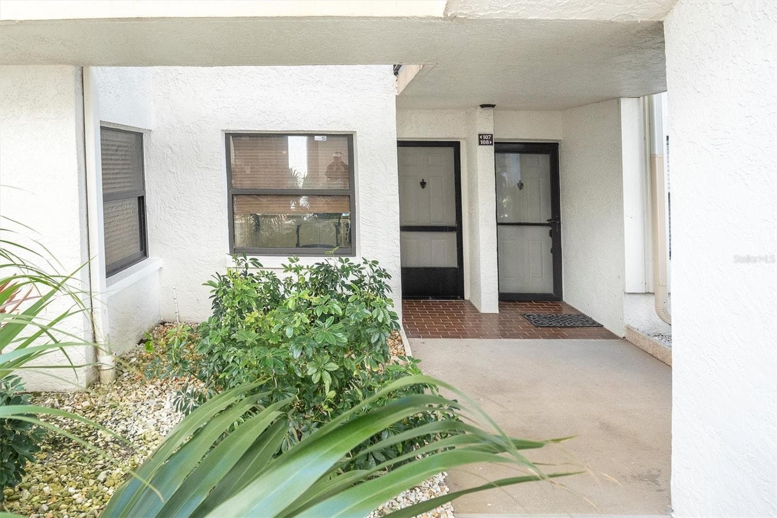 6265 Sun Blvd #107 photo 3