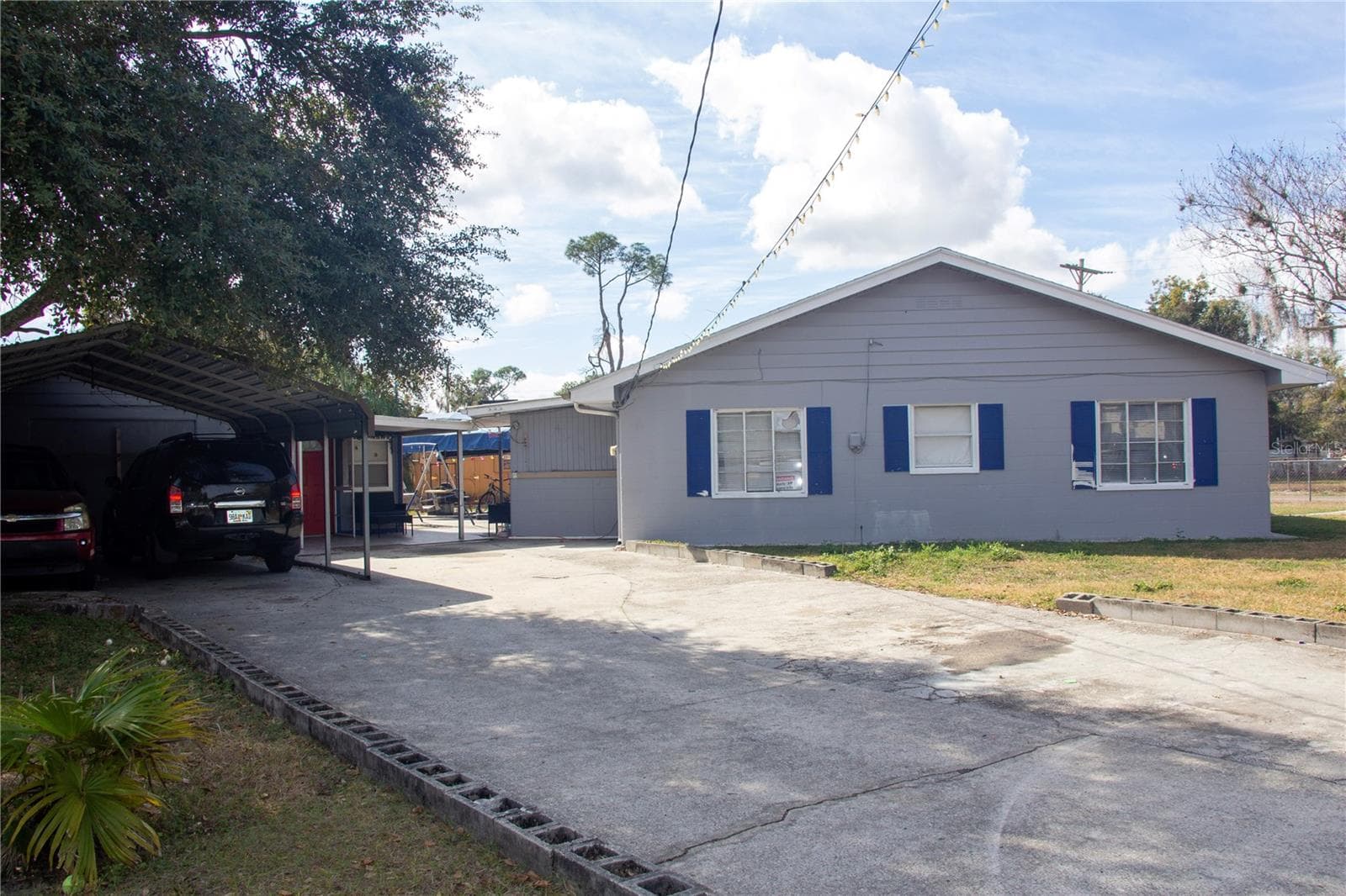 2403 Golfview St