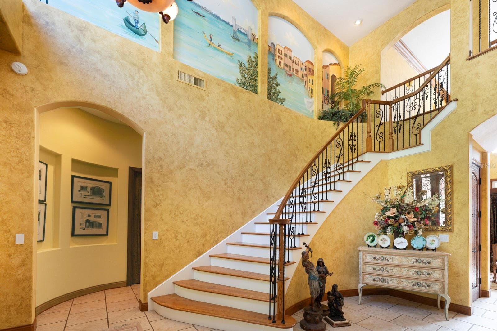 543 Isleworth Close photo 3