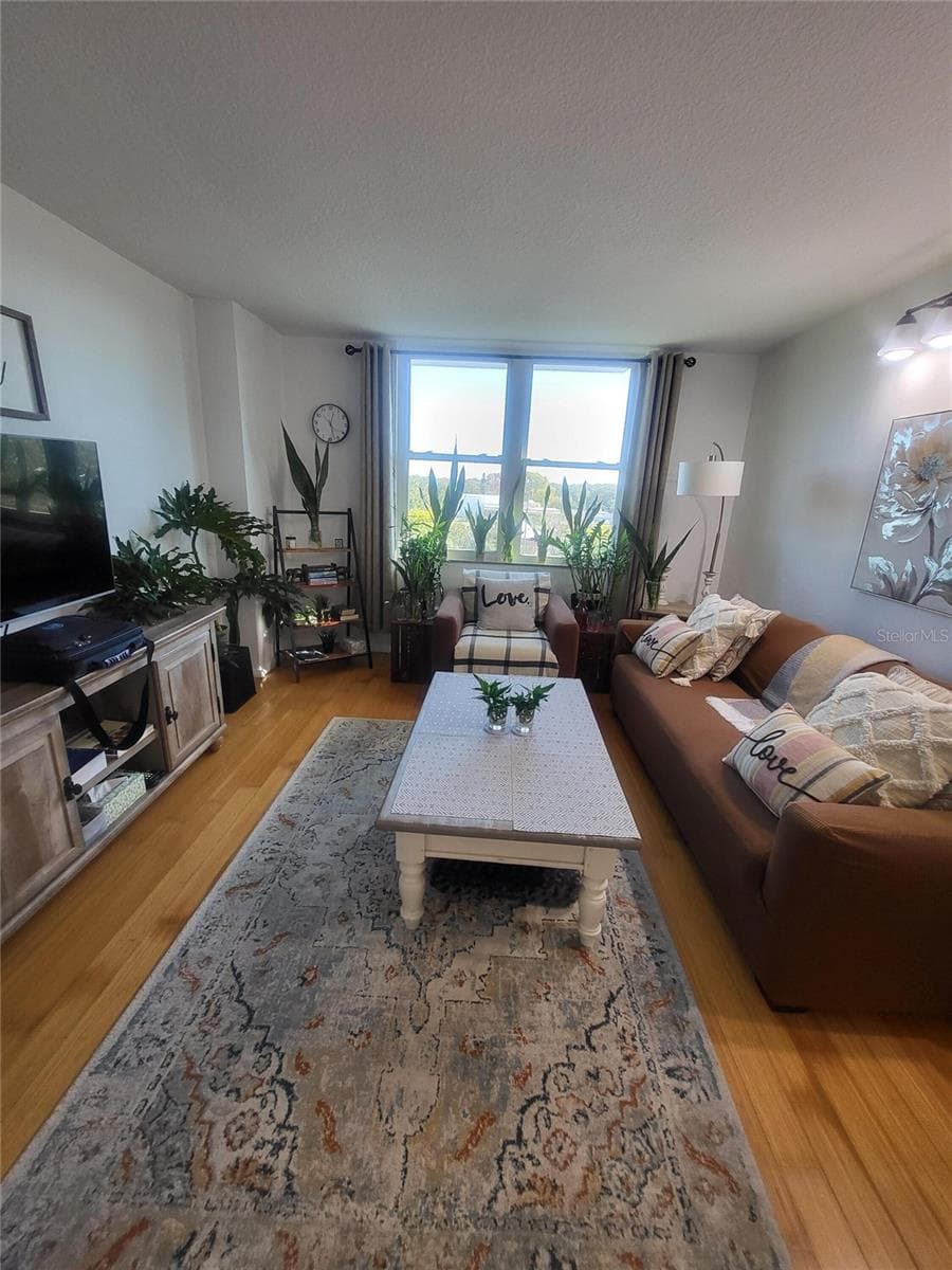 701 S Madison Ave #414