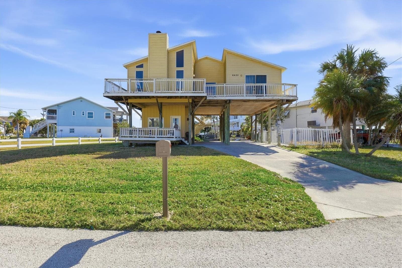 6420 Driftwood Dr