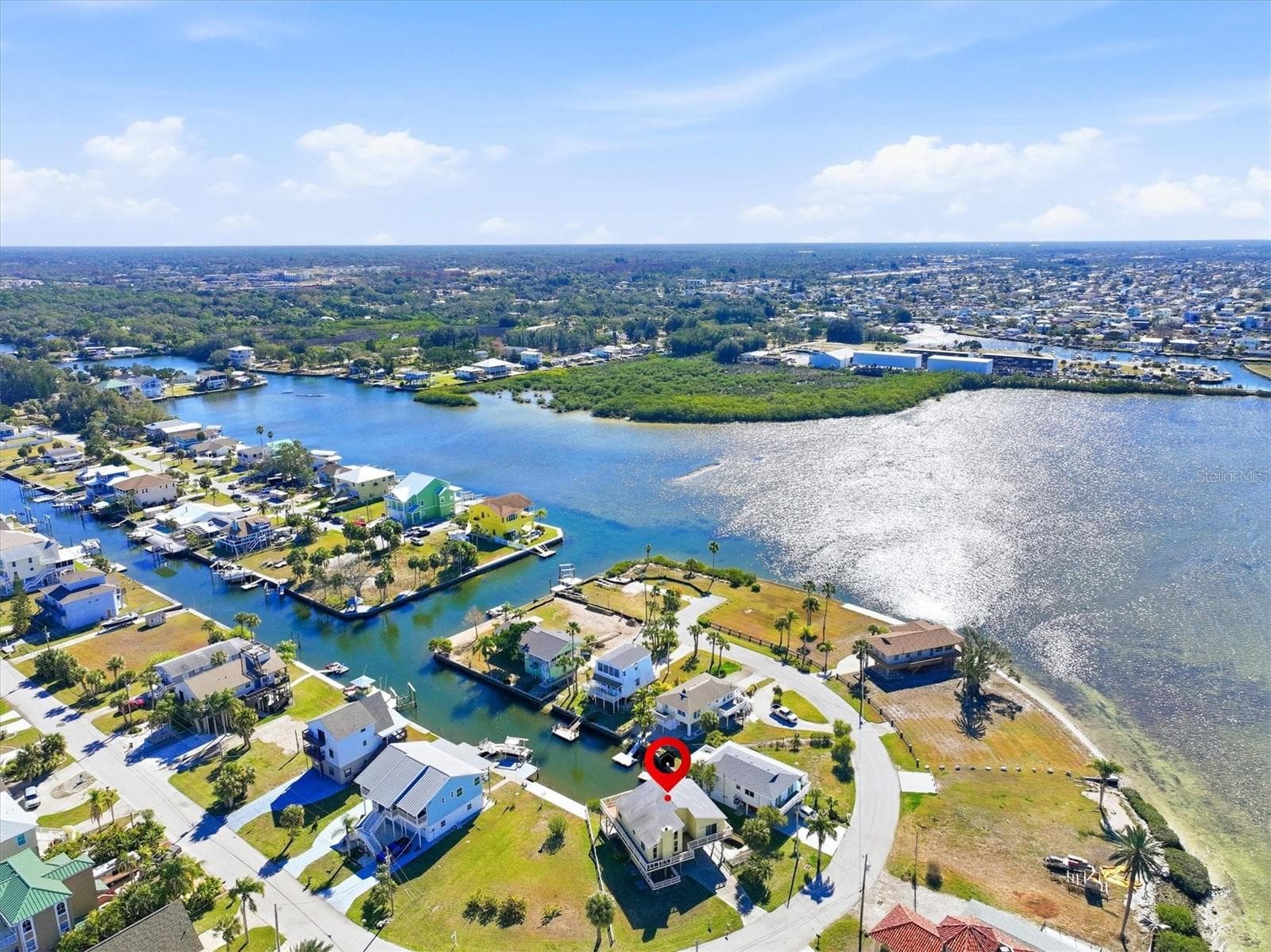 6420 Driftwood Dr photo 3