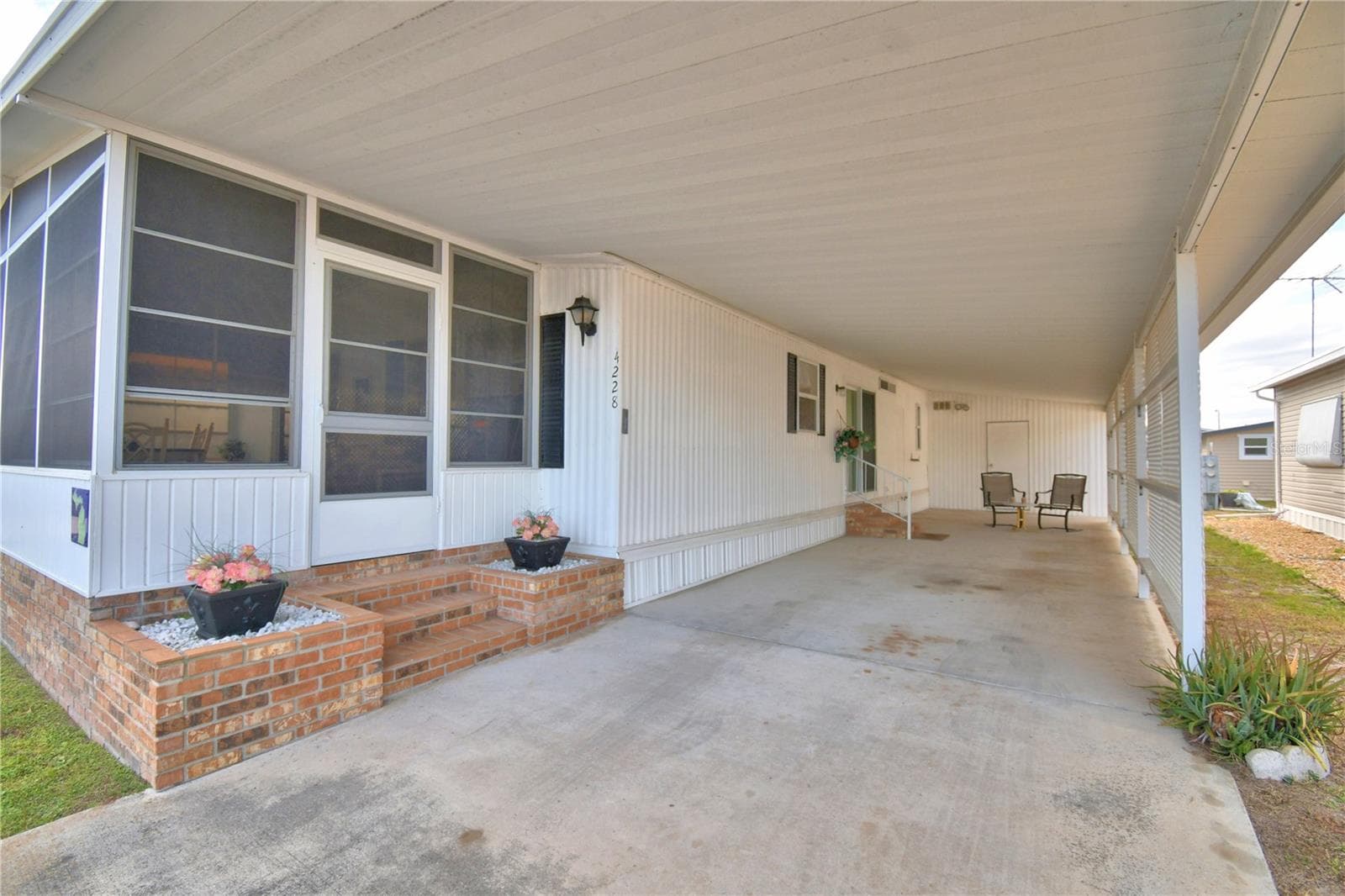 4228 Cedarwood St photo 4