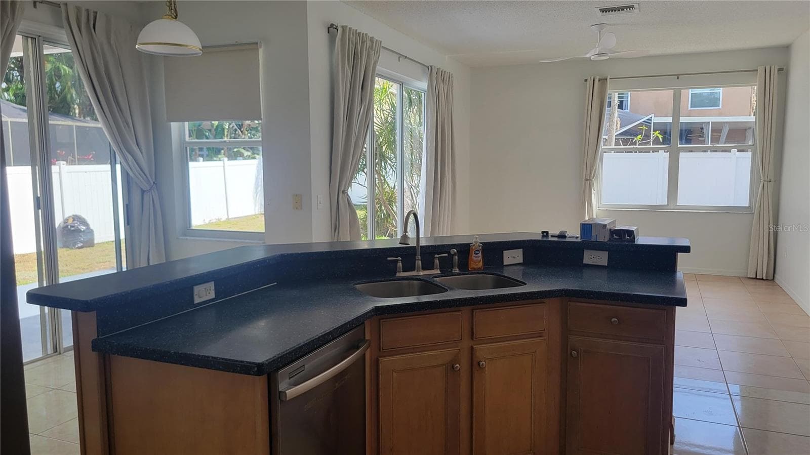 11213 Sailbrooke Dr photo 3