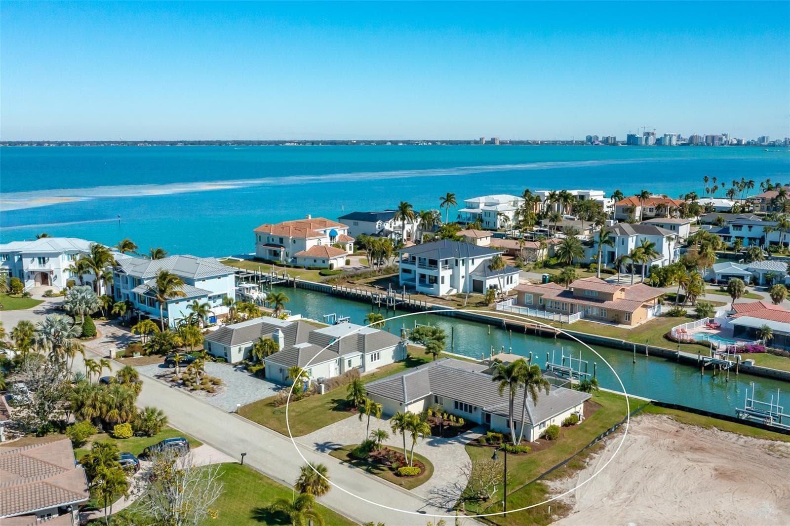 548 Gunwale Ln