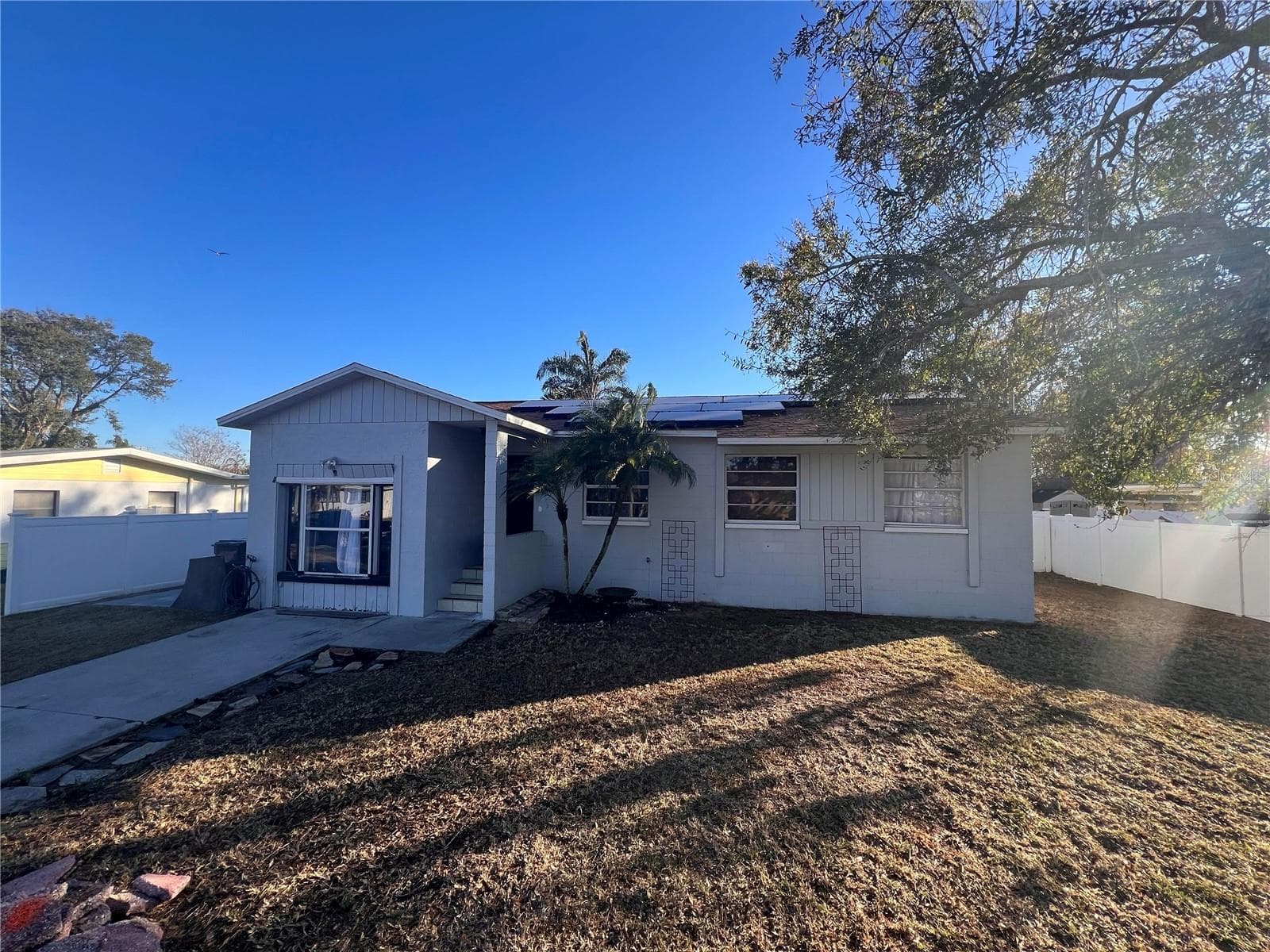 520 Fairhope Dr photo 3