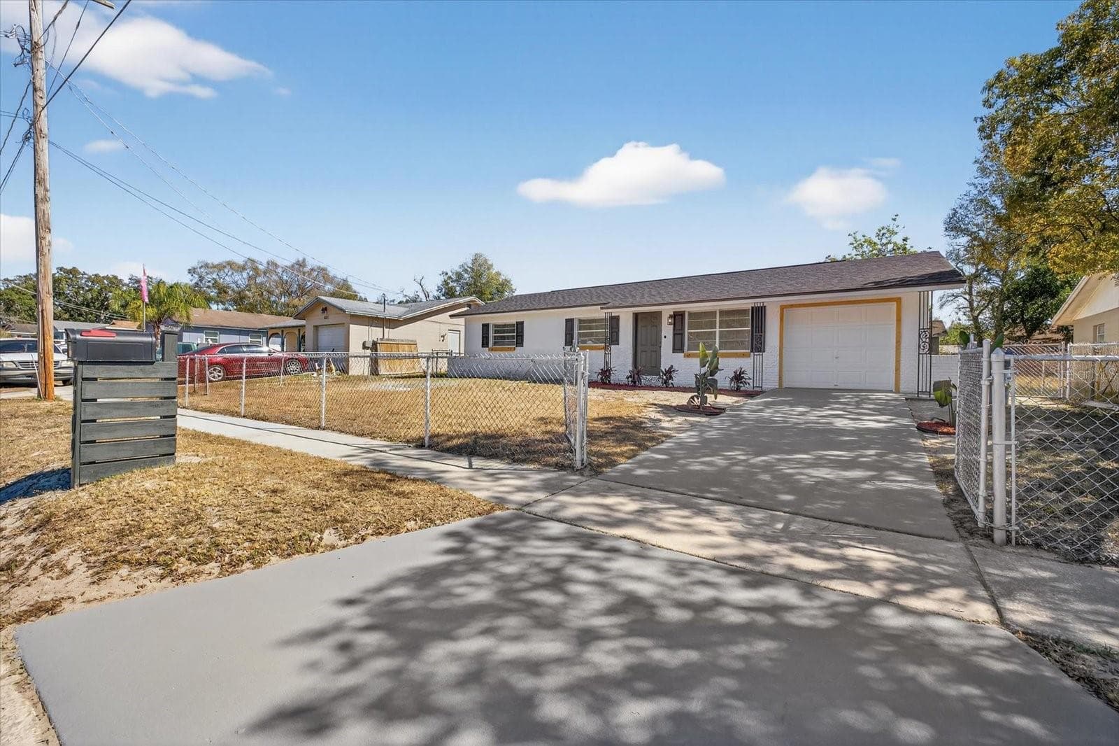 8309 Tupelo Dr photo 3