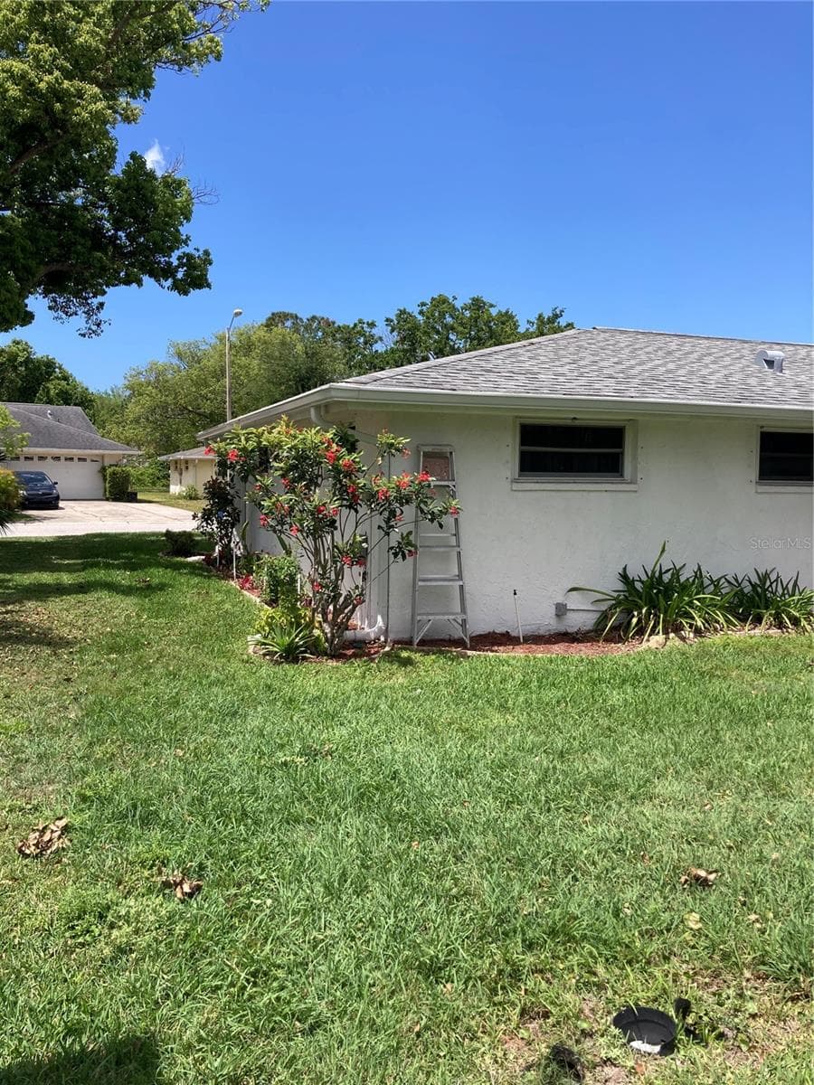 7628 Valley CT photo 4