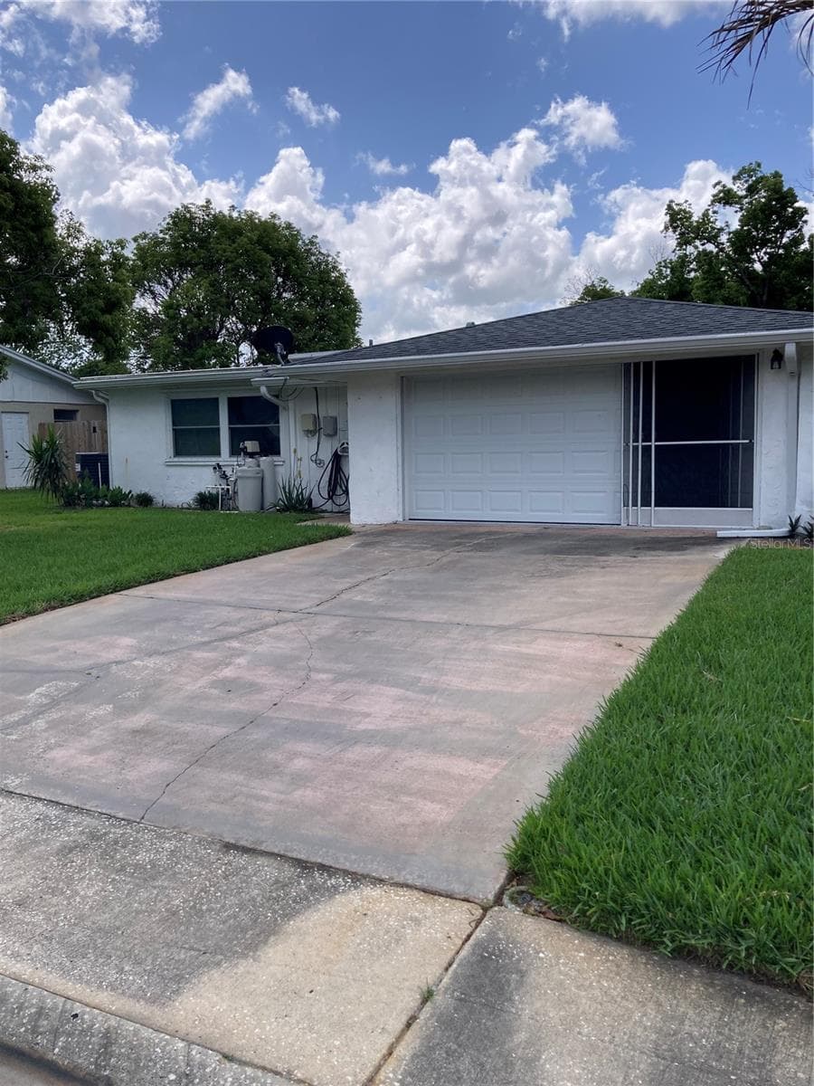 7628 Valley CT photo 5