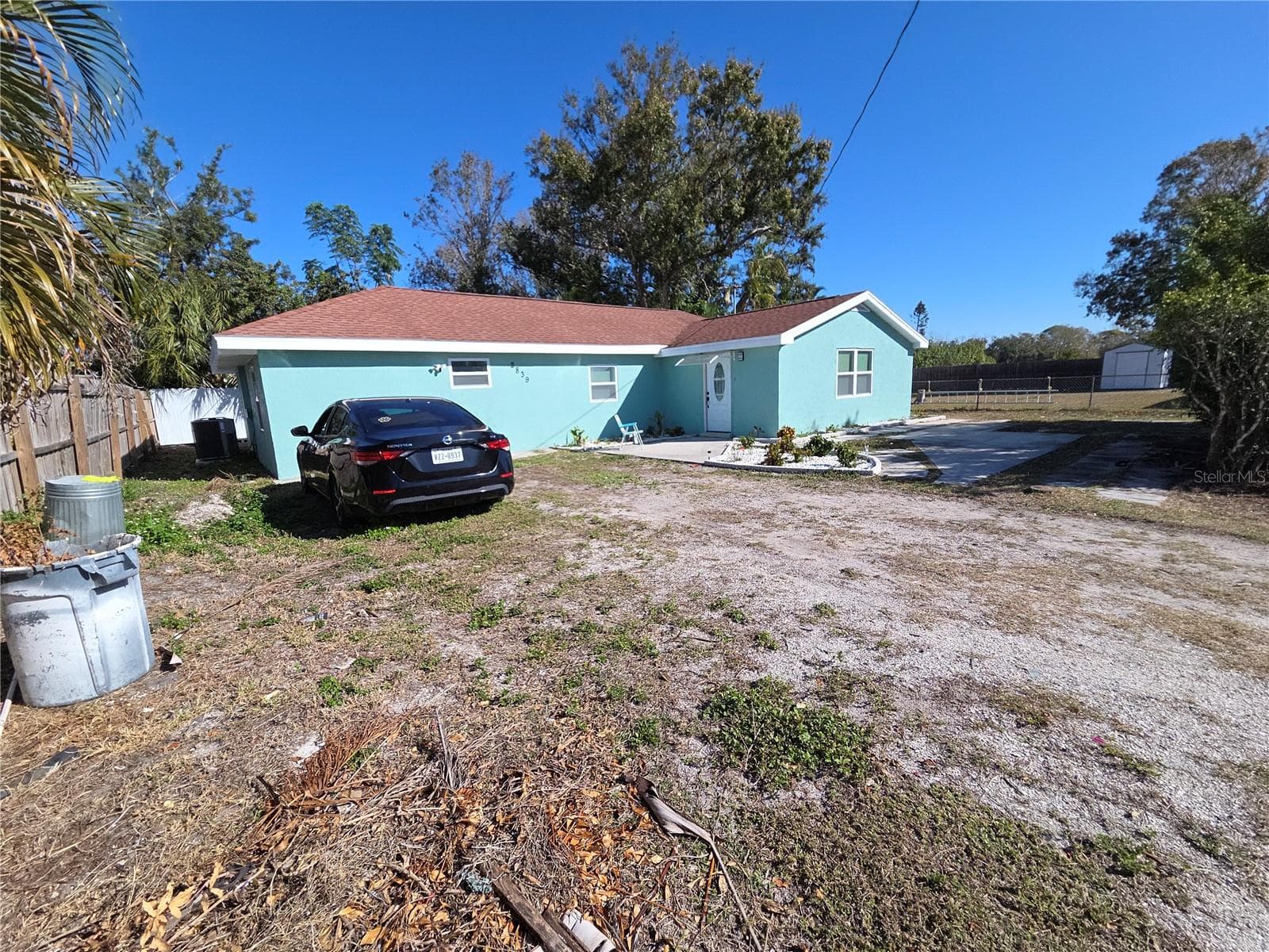 2839 Olympic St photo 3