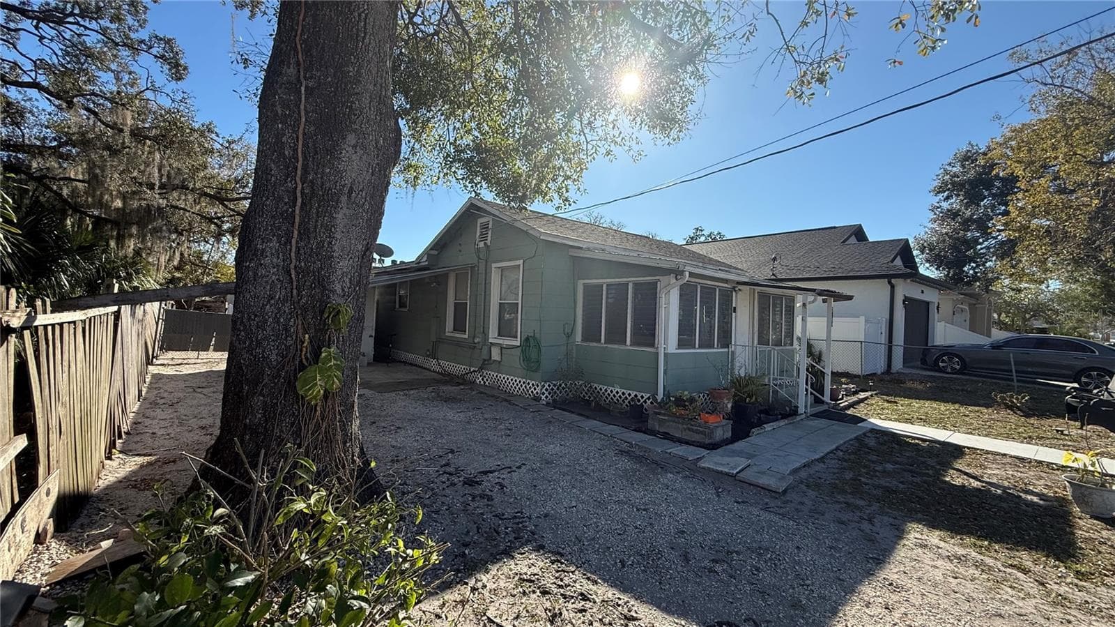 2504 W South Ave