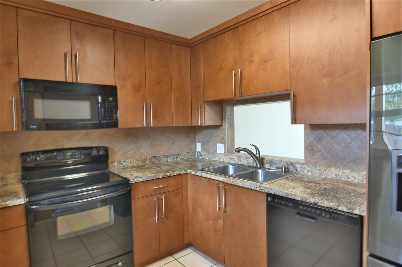 10350 Imperial Point Dr W #13 photo 4