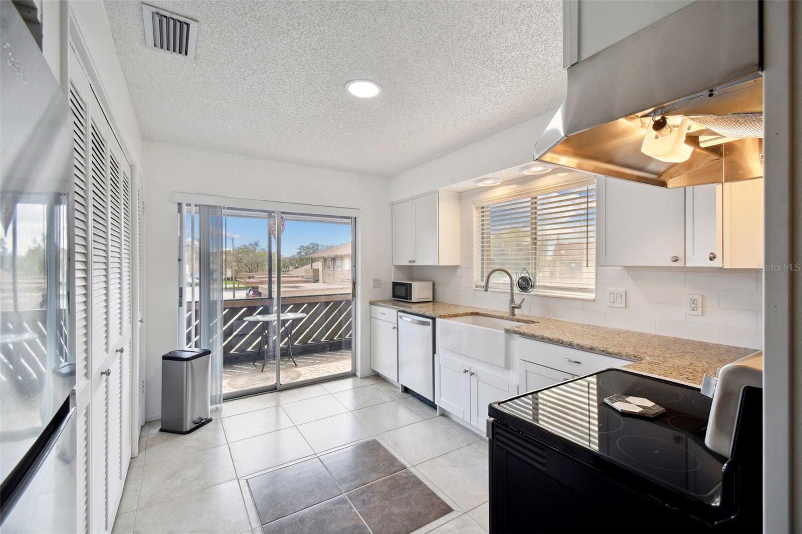 4028 Davit Dr #4028 photo 3