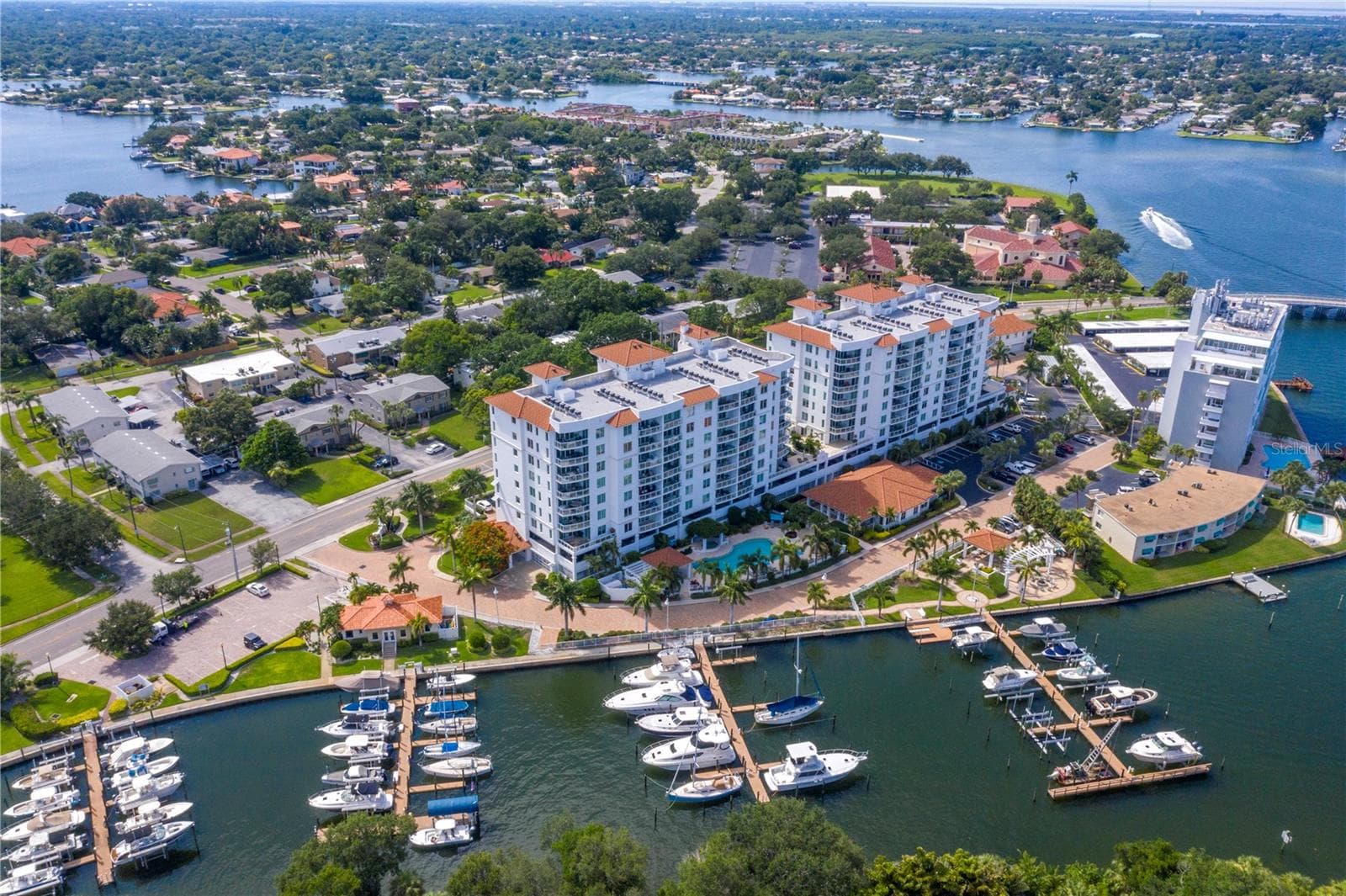 1325 Snell Isle Blvd NE #302