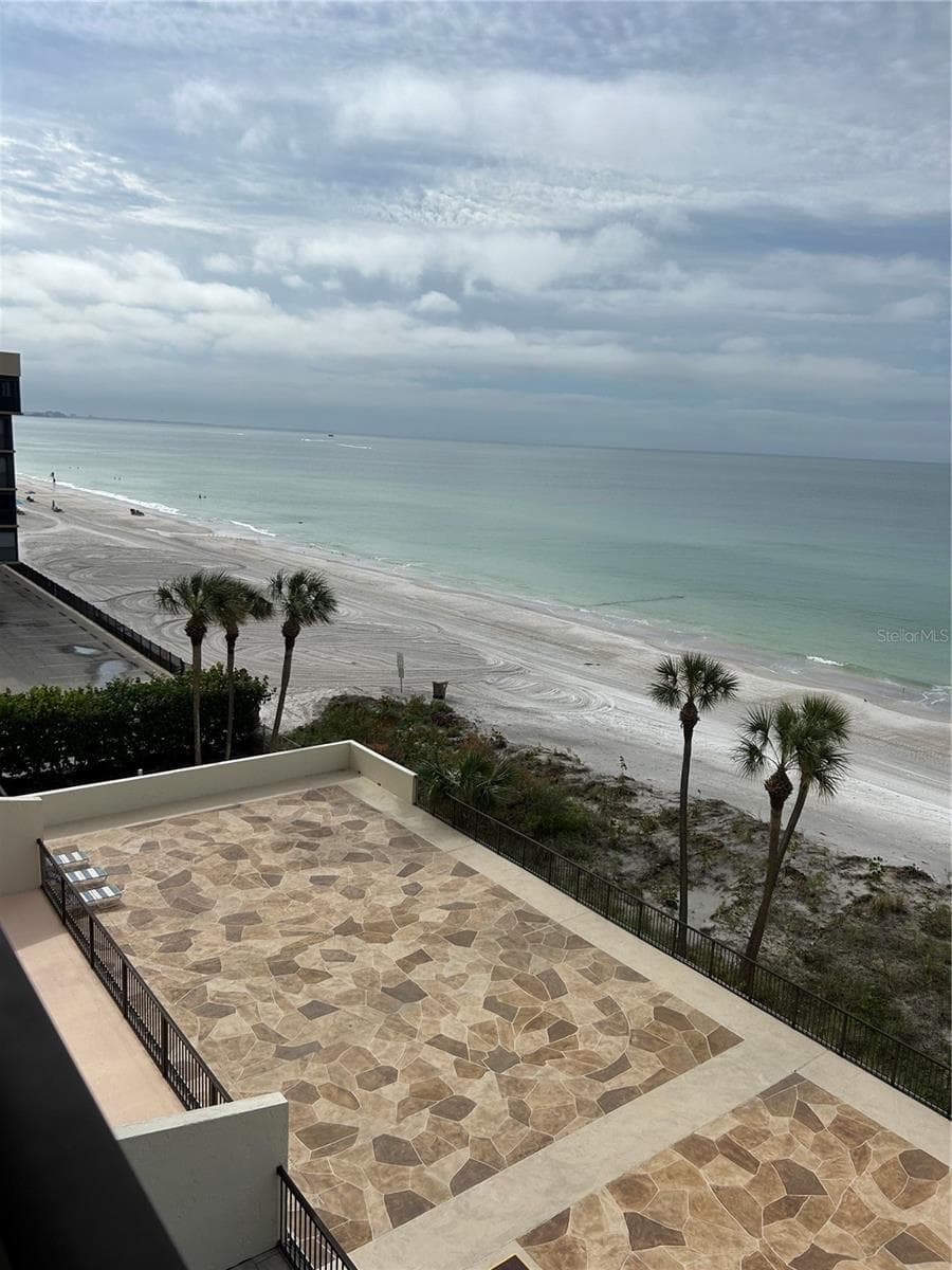 14950 Gulf Blvd #805